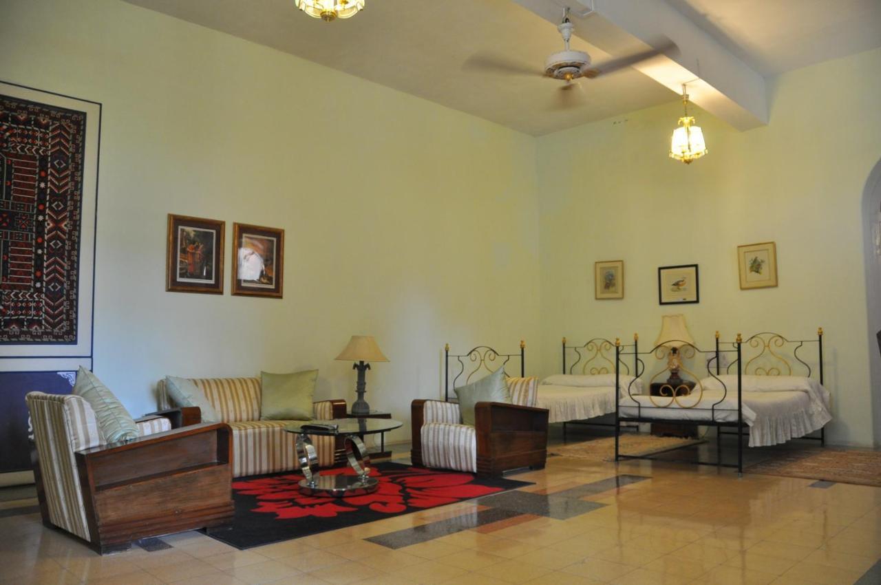 Orchard Palace Gondal エクステリア 写真